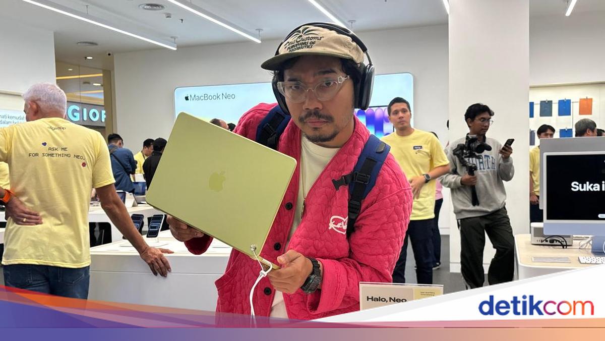 MacBook Neo Diserbu Anak Muda, Muklay Sebut Paling Funky