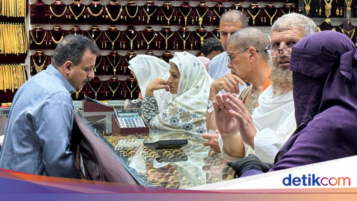 Jemaah Serbu Area Belanja Di Makkah Jelang Puncak Haji