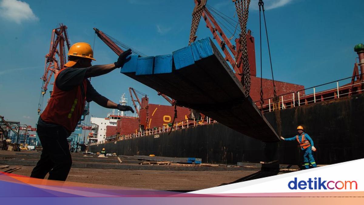 Teknologi dan Keringat Buruh Pelabuhan, Kunci Kelancaran Arus Logistik Nasional