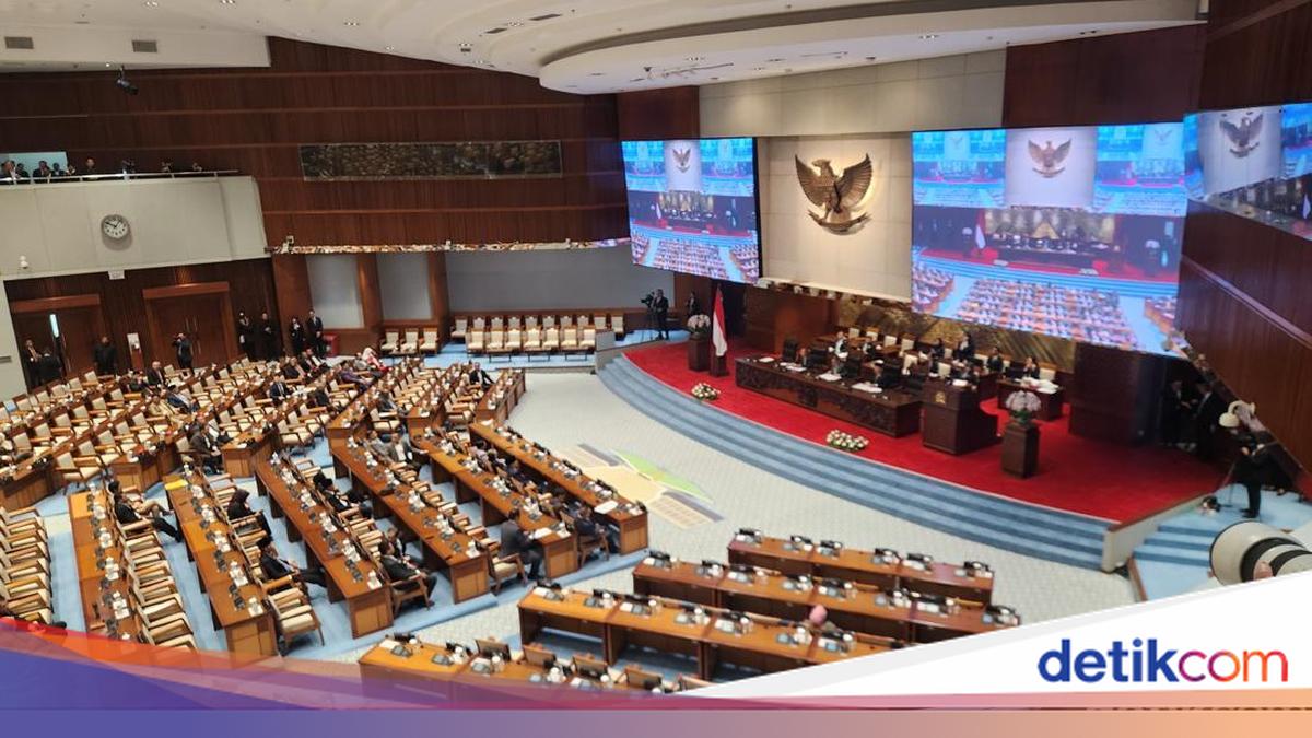 DPR Sahkan UU P2SK — 17 Pokok Materi Aturan Sektor Keuangan Baru