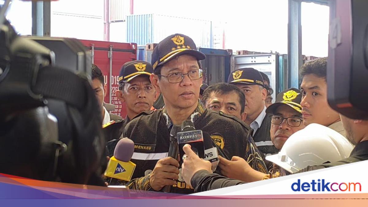 Purbaya Curiga Importir Tumpuk Kontainer Di Pelabuhan Karena Denda Murah