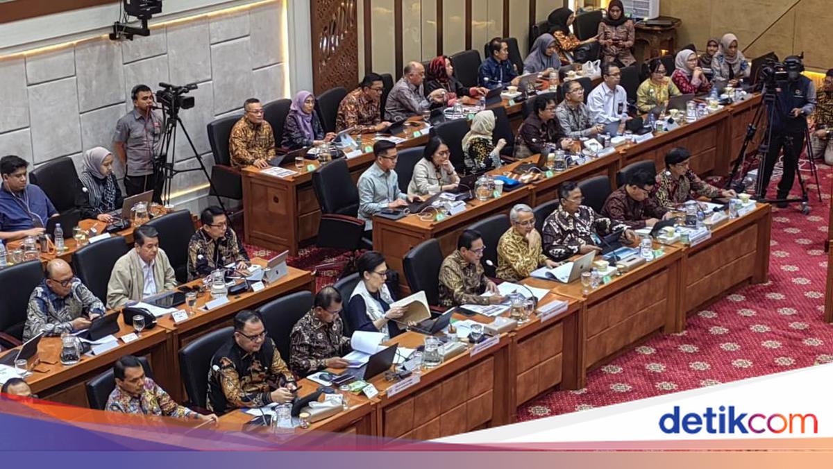 Keuangan Bpjs Kesehatan Defisit Rp 5 Triliun