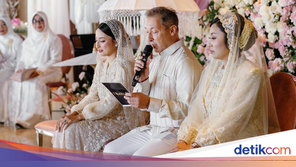 Justin Hubner dan Jennifer Coppen Gelar Pengajian dan Siraman Sebelum Menikah