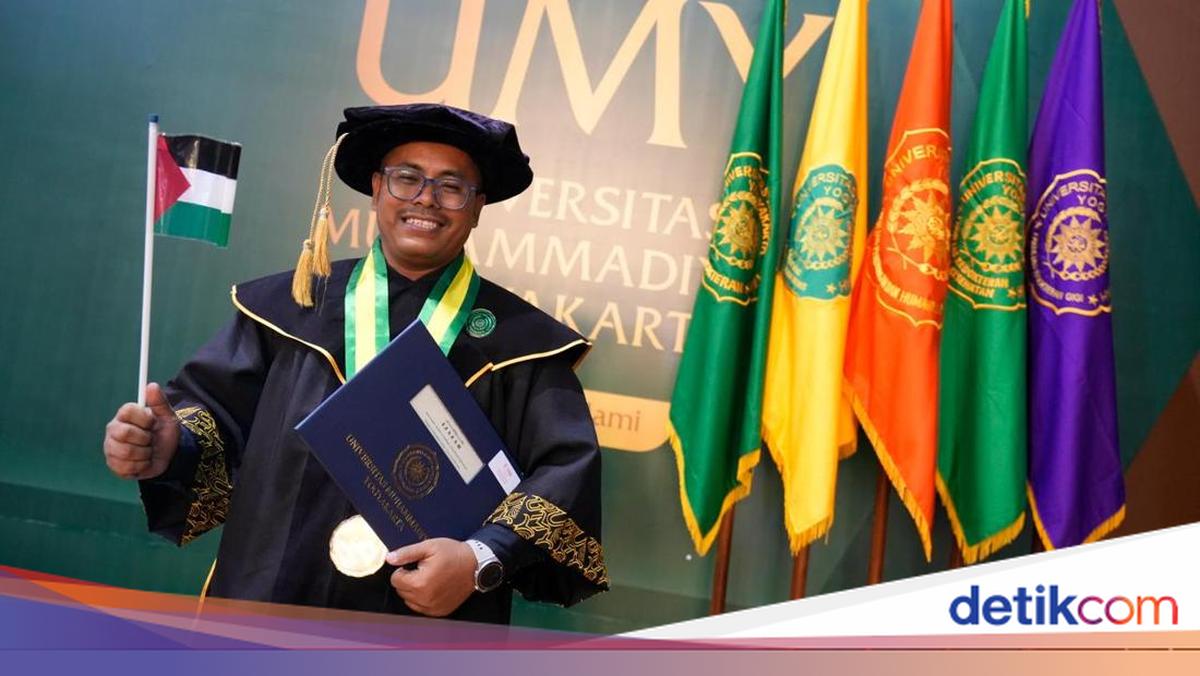 Kisah Inspiratif Agung Sulistyo Eks Satpam Sukses Raih Gelar Doktor di UMY