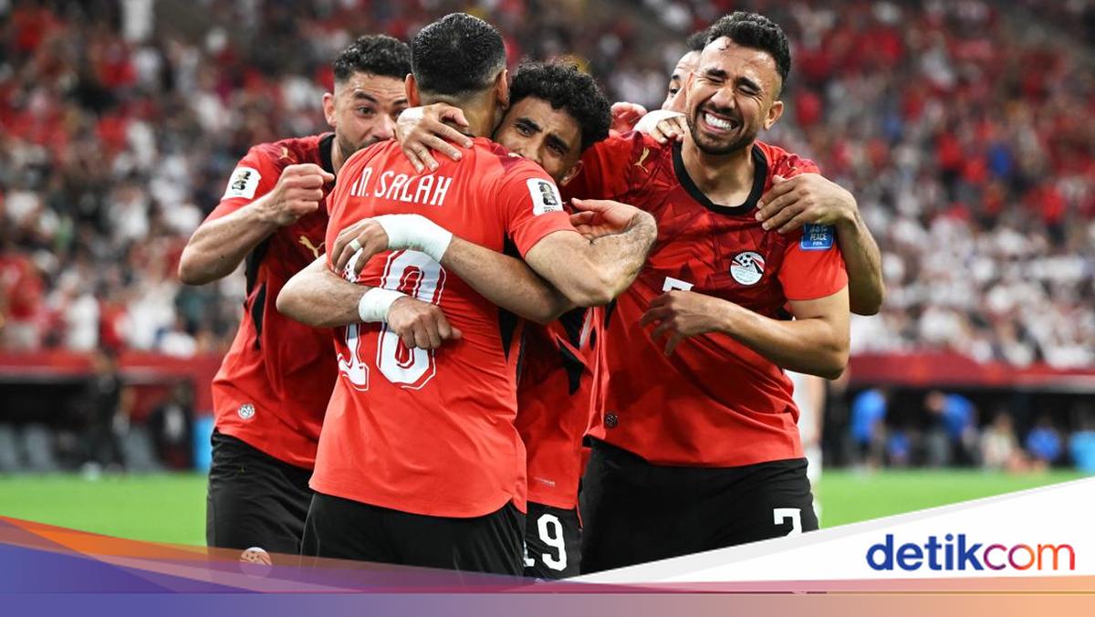 Mesir Menang Bersejarah Di Piala Dunia, Sujud Salah Dkk Tuai Pujian