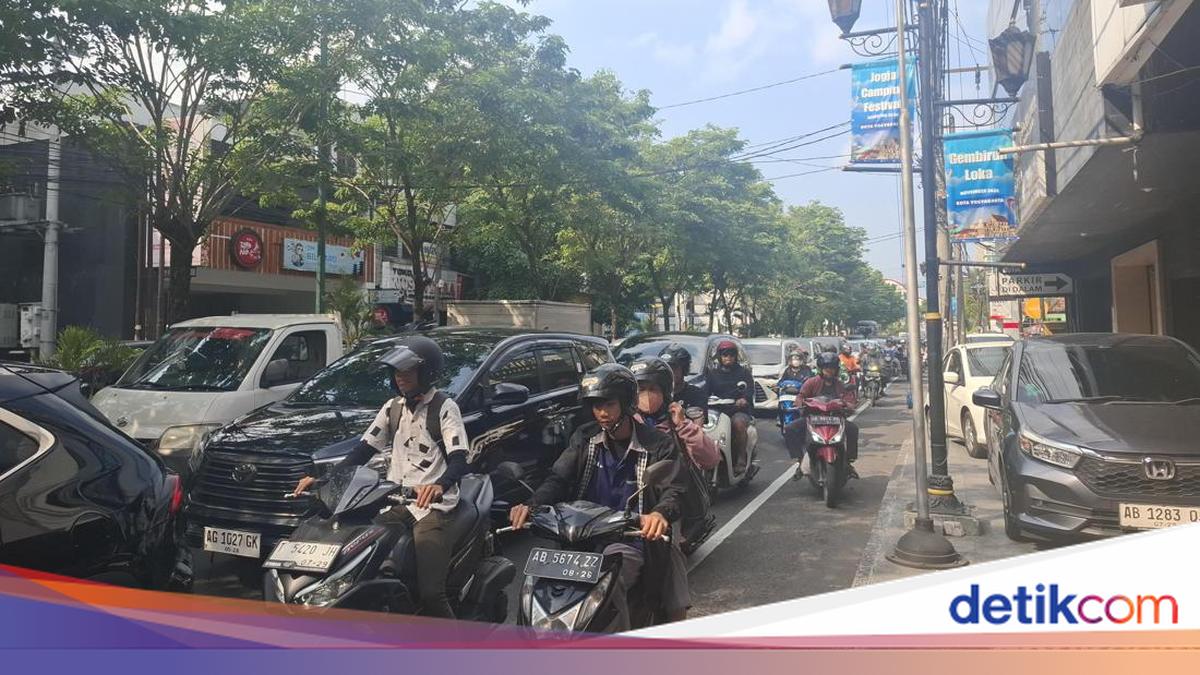 Jalan Depan Lippo Plaza Jogja Langganan Macet, Ini Jalur Alternatifnya