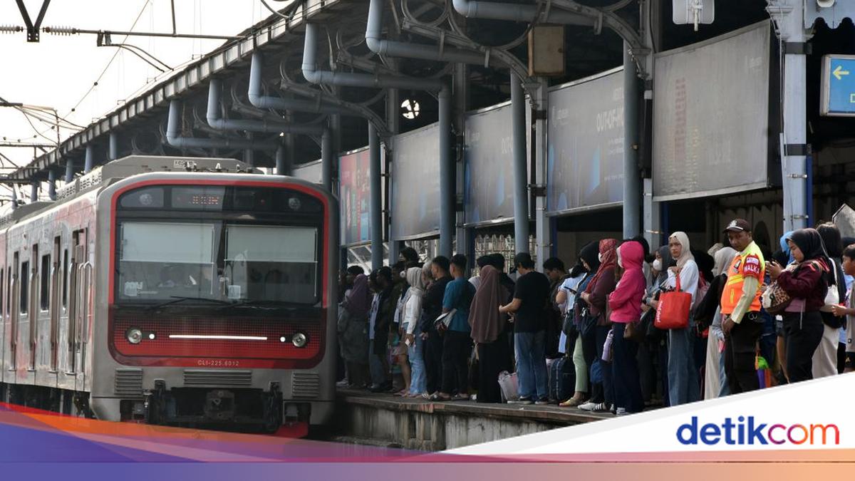 29,8 Juta Naik Kereta Semester I-2026 — Pasar Senen Puncaki Stasiun, Sinyal Mobilitas Meluas