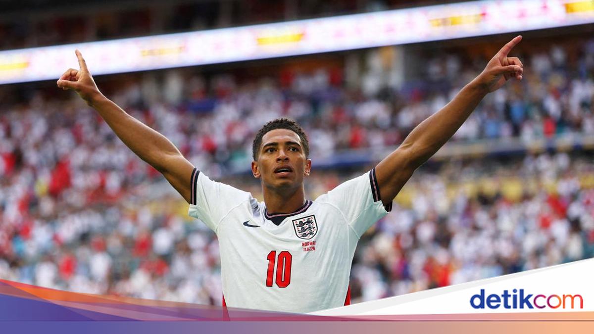 Jude Bellingham has 12 goal contributions in 12 England appearances
