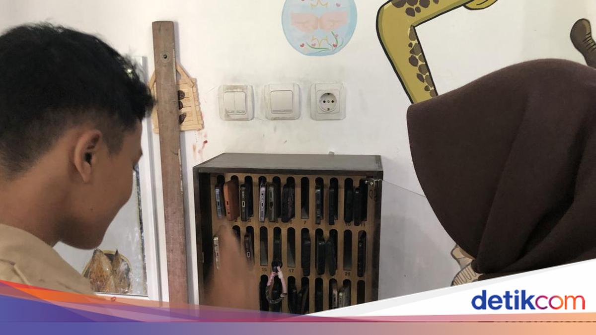 SMPN 1 Turi Sleman Bikin Loker Ponsel Unik untuk Siswa Tuai Pujian Netizen