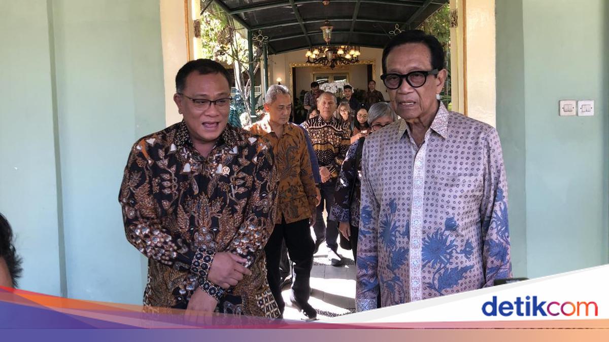 Dapat Wejangan dari Sultan HB X, Menteri LH Jumhur Bilang Mau Tobat