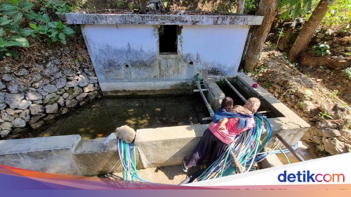 Penampakan Ratusan Selang Penyedot Air Mengular di Kalidadap Bantul
