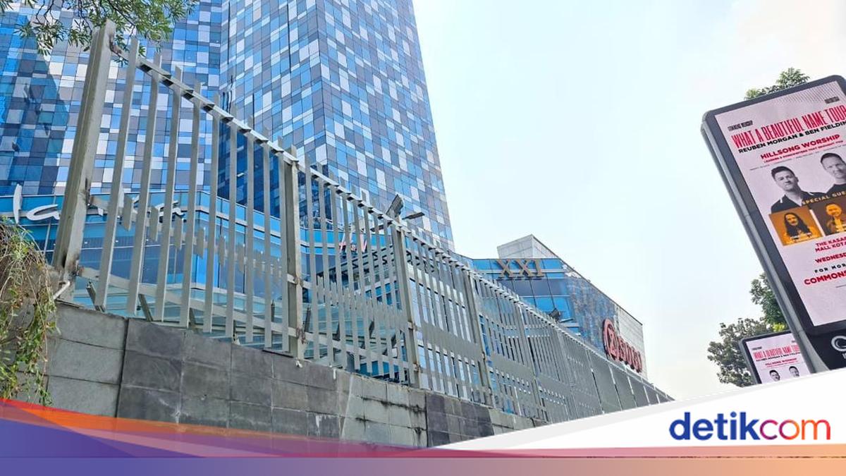 Mal Pasang Pagar Besi: Penertiban atau Sinyal Tekanan Sektor Ritel?