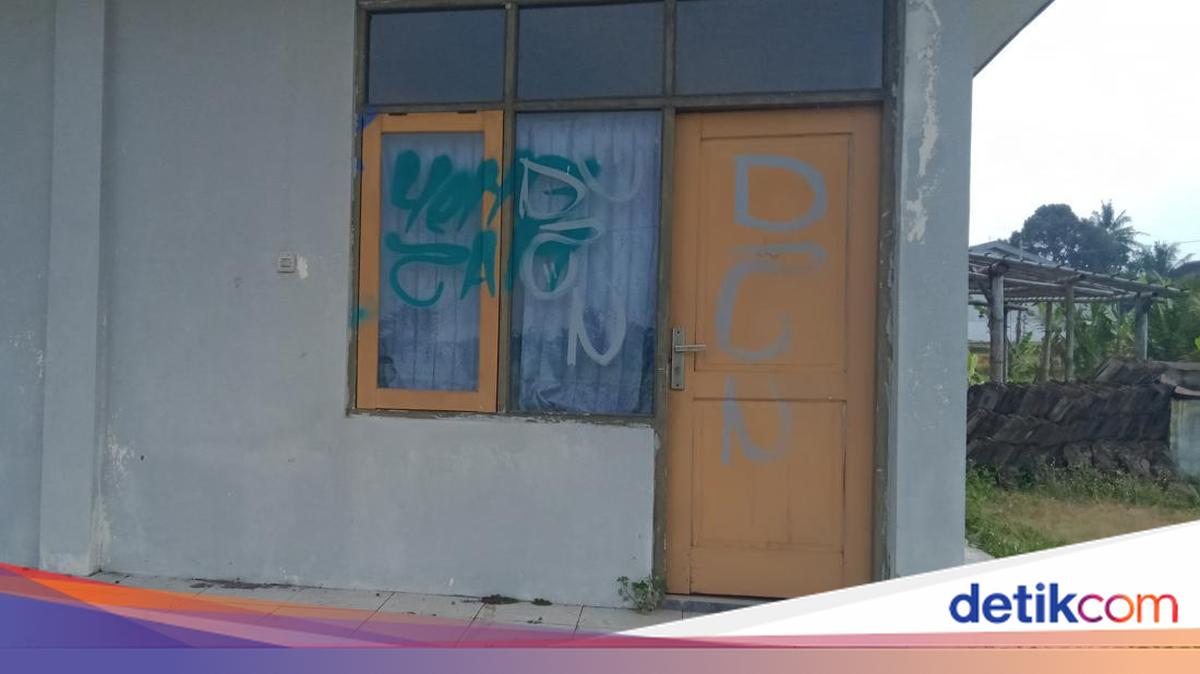 Penampakan Barak Pengungsian di Koripan Sleman yang Terbengkalai
