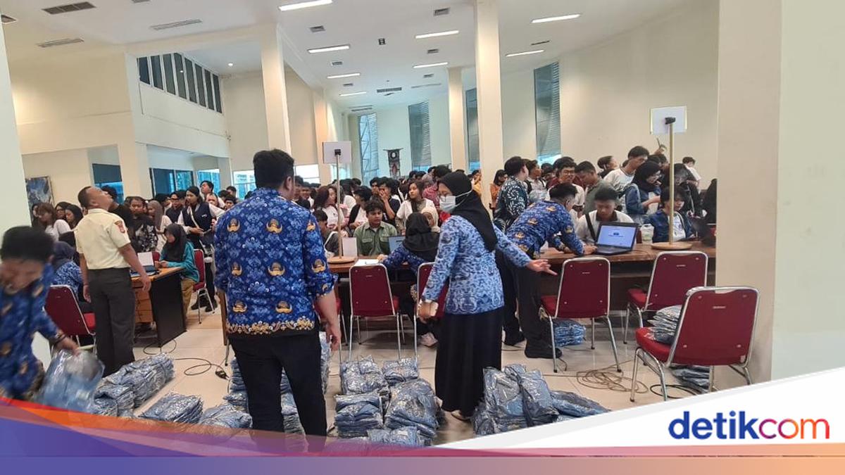 ISI Jogja Tepis Narasi Viral Jas Almamater Maba Telat 3 Tahun