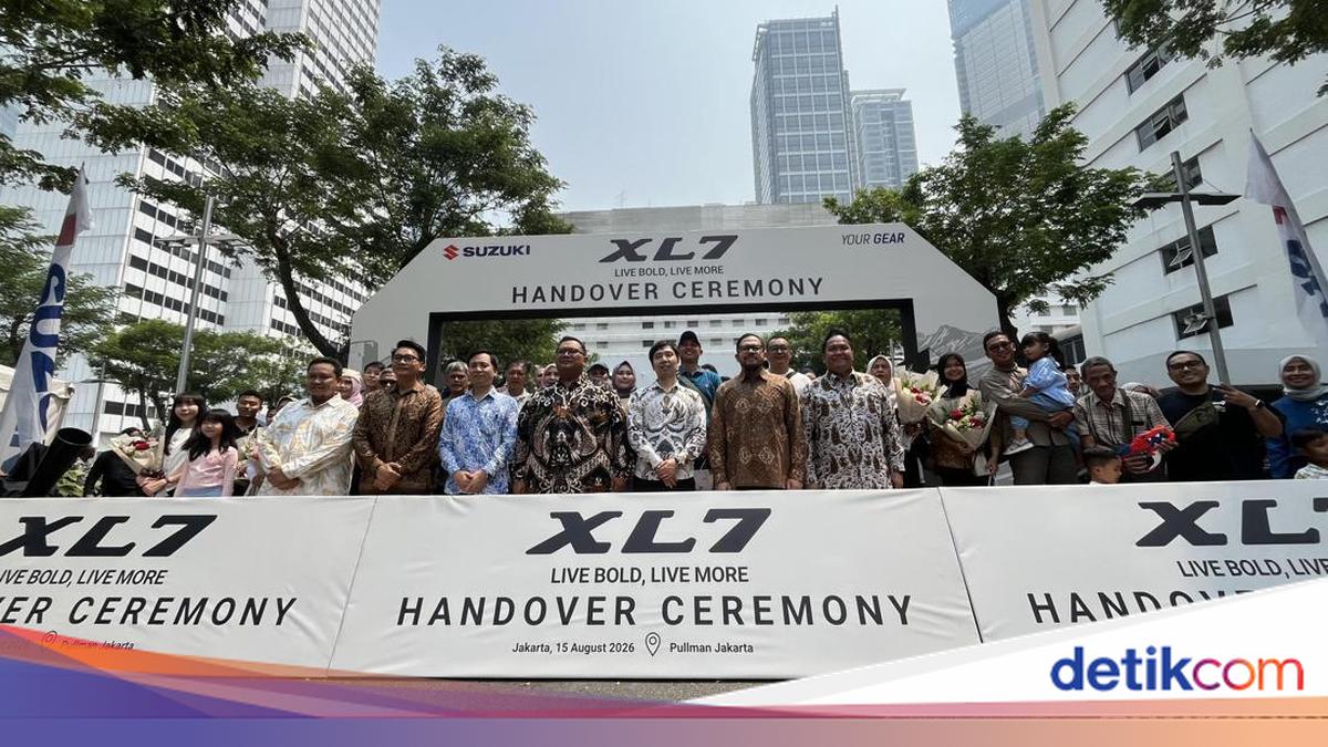 Suzuki XL7 Terbaru Mulai Diserahkan ke Konsumen di Indonesia