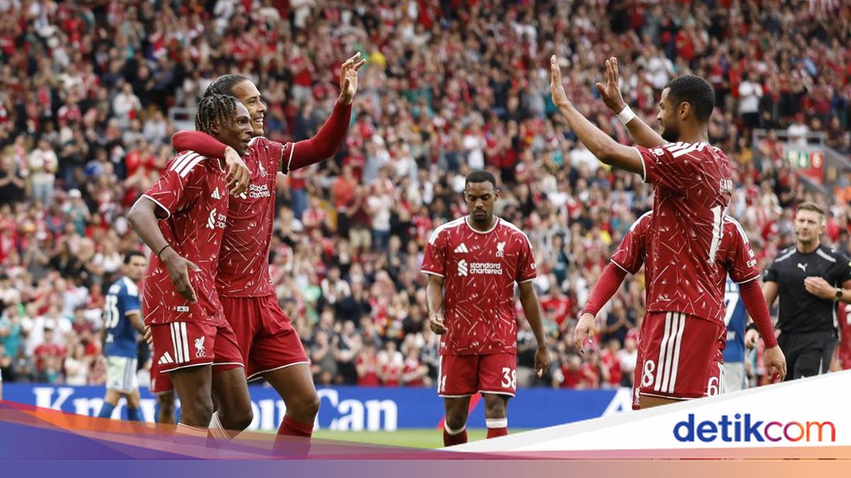Liverpool Menang 2-0 di Laga Terakhir Pramusim Melawan Como