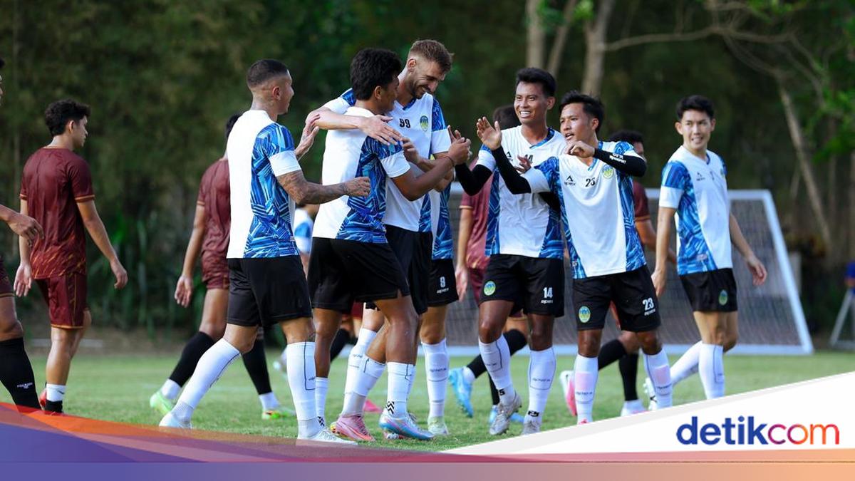 Daya Saing Antarpemain PSIM Bikin Van Gastel Khawatir