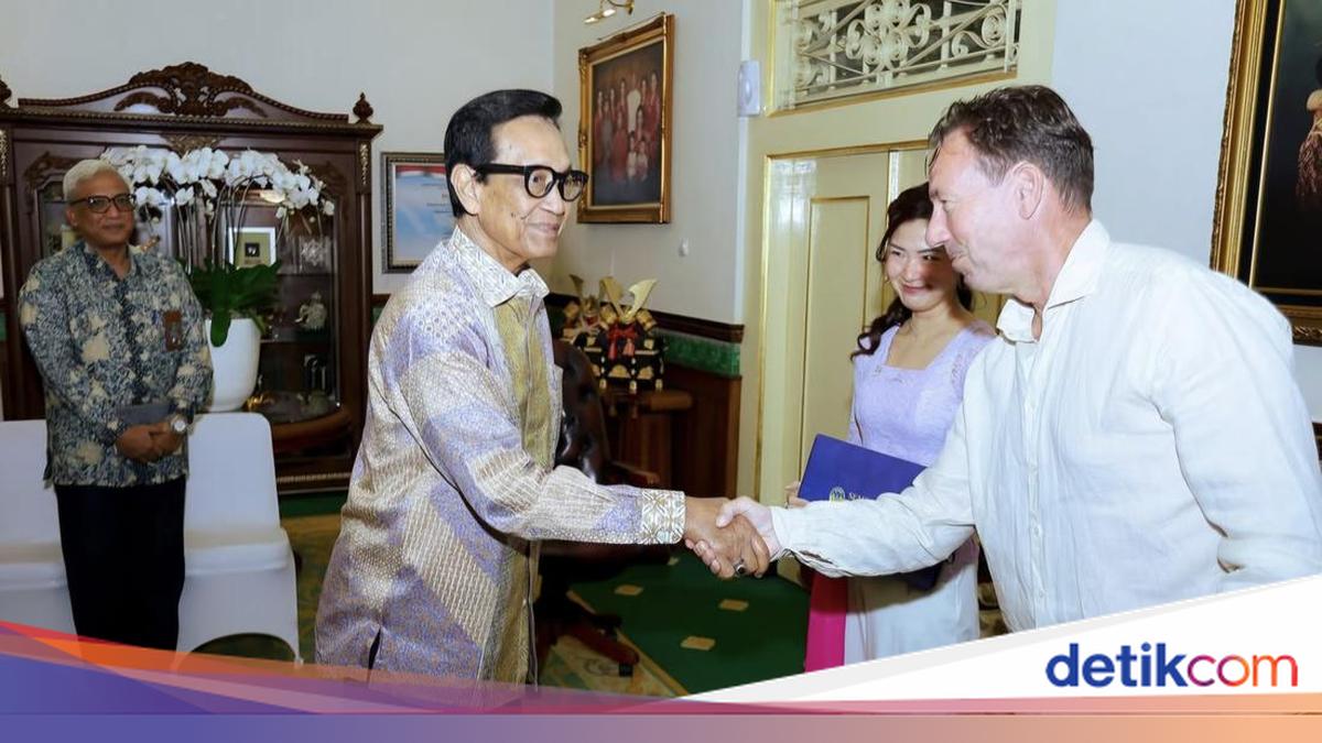 Kesan Coach Van Gastel Sowan Sultan HB X-Ziarah ke Imogiri
