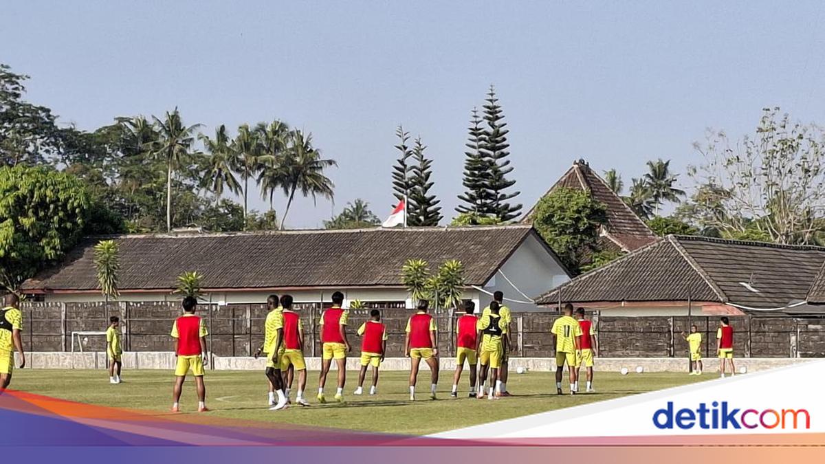 Huistra Pede PSS Bisa Repotkan Tuan Rumah Persebaya