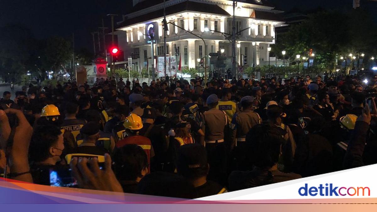 Polda DIY Sebut 7 Polisi Kena Cairan Merica Saat Kericuhan di Simpang Sudirman