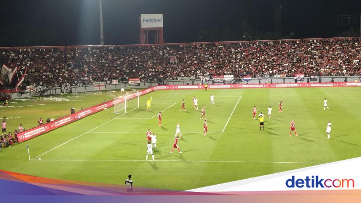 PSS Kalah 1-2 dari Bali United, Huistra Ngaku Lagi Nggak Hoki
