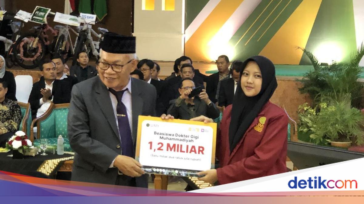 Gigihnya Fina Anak Buruh Lampung Kejar Impian Jadi Dokter Diganjar Beasiswa UMY