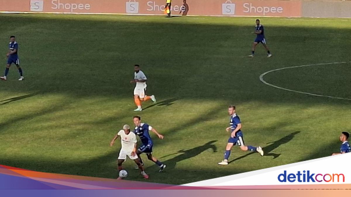 Lega Van Gastel PSIM Jogja Tidak Kalah di Momen Hari Ultah
