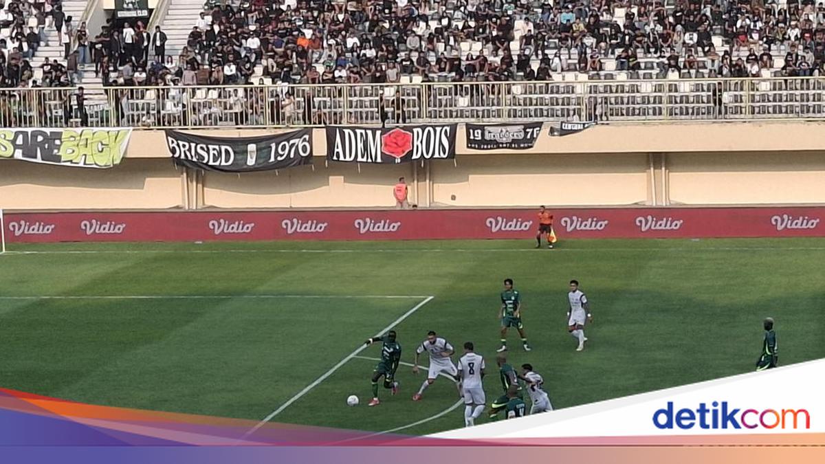 PSS Sleman Tertinggal 0-1 dari Madura United di Babak Pertama
