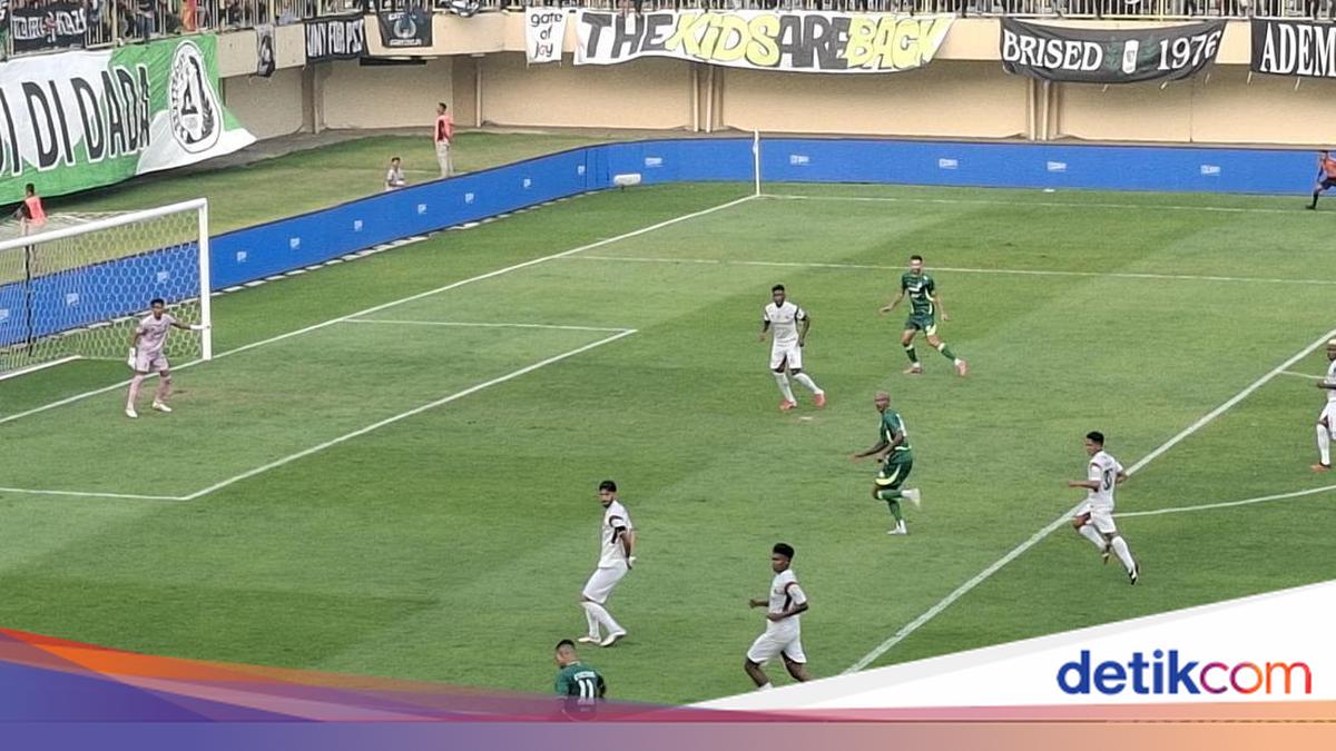 PSS Sleman Kebobolan 5 Gol dari 2 Laga, Huistra Buka Opsi Utak-Atik Kiper