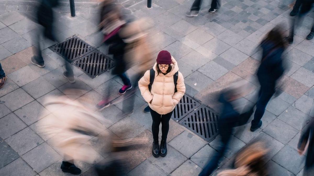 Bystander Effect, Fenomena Mengapa Orang Ragu Menolong saat di Keramaian