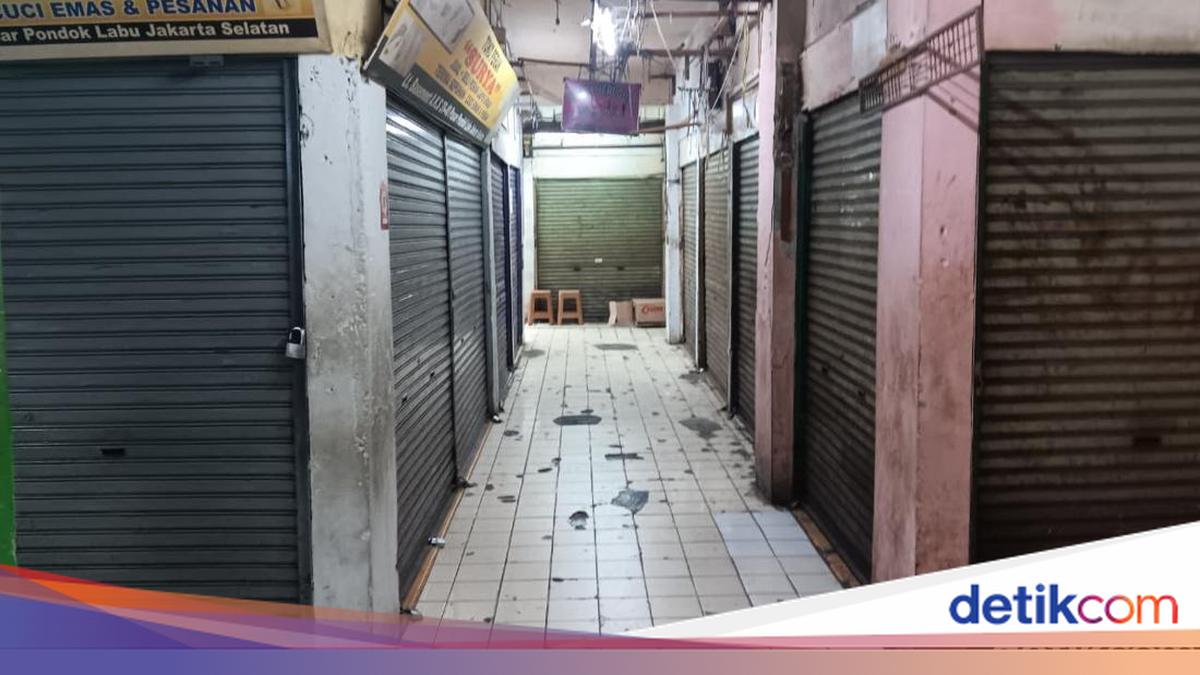 Pasar Pondok Labu Nyaris Kosong — Sinyal Daya Beli Melemah