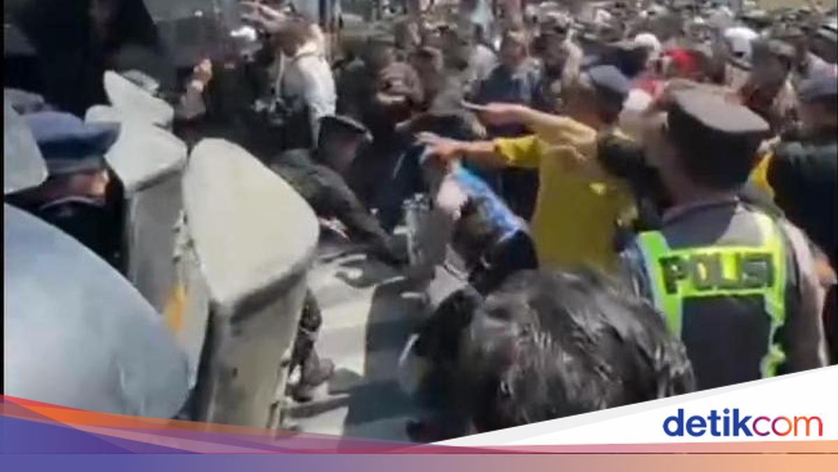 Pesilat PSHT dan Polisi Terlibat Bentrok di Madiun