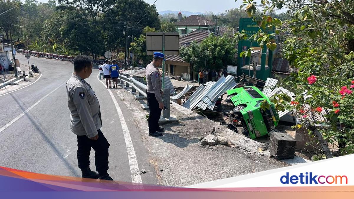 Detik-detik Laka Maut Elf Terperosok Timpa Pasar di Gunungkidul