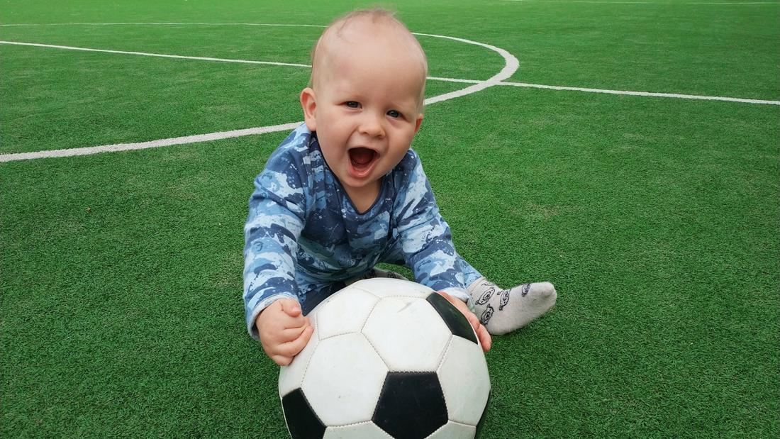 150 Nama Bayi Terinspirasi dari Pemain Bola Dunia dan Artinya