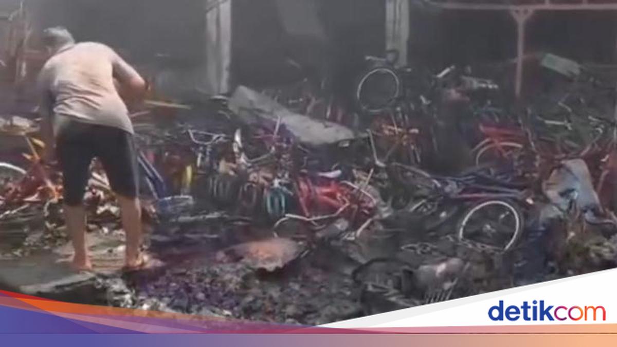 Toko Sepeda di Wonosari Gunungkidul Terbakar, 1 Orang Terluka