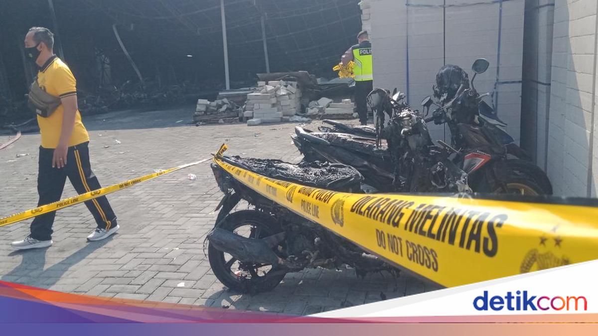 Seratusan Motor Hangus Imbas Kebakaran Trans Home Sleman