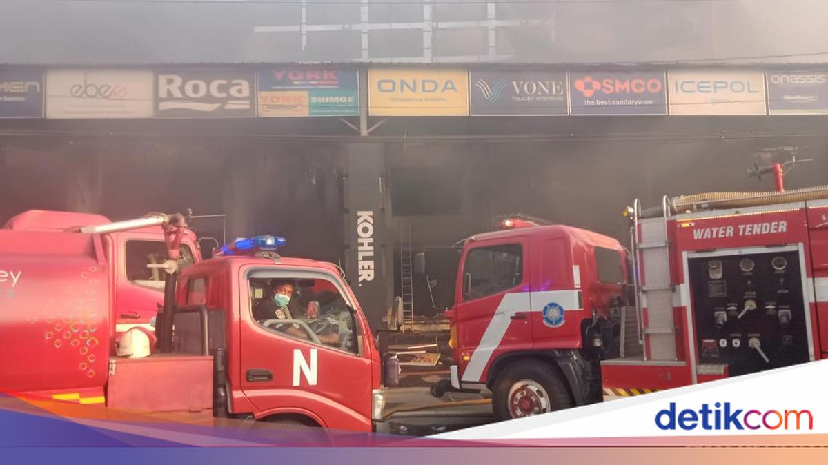 Kerugian Kebakaran Trans Home Sleman Ditaksir Tembus Rp 20 Miliar