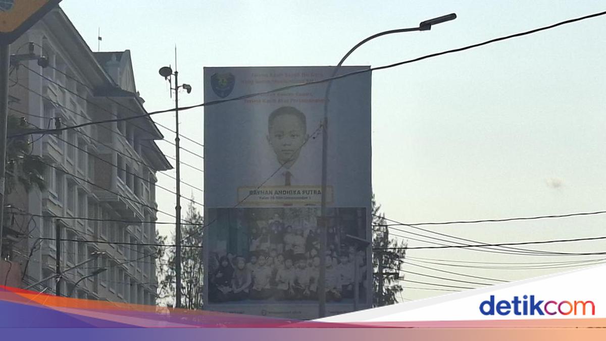 Bocah SD Nampang di Baliho Jogja Ternyata Perpisahan Pindah Sekolah