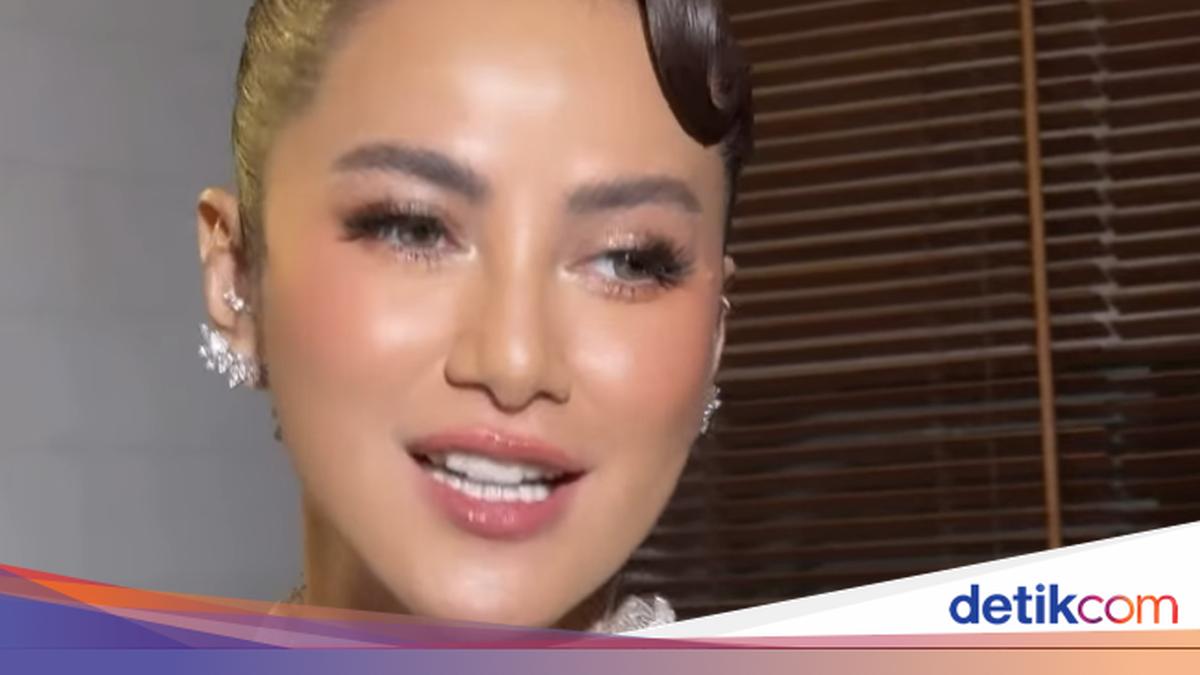 Olla Ramlan Jawab Perasaan Datang ke Nikahan Aufar Hutapea
