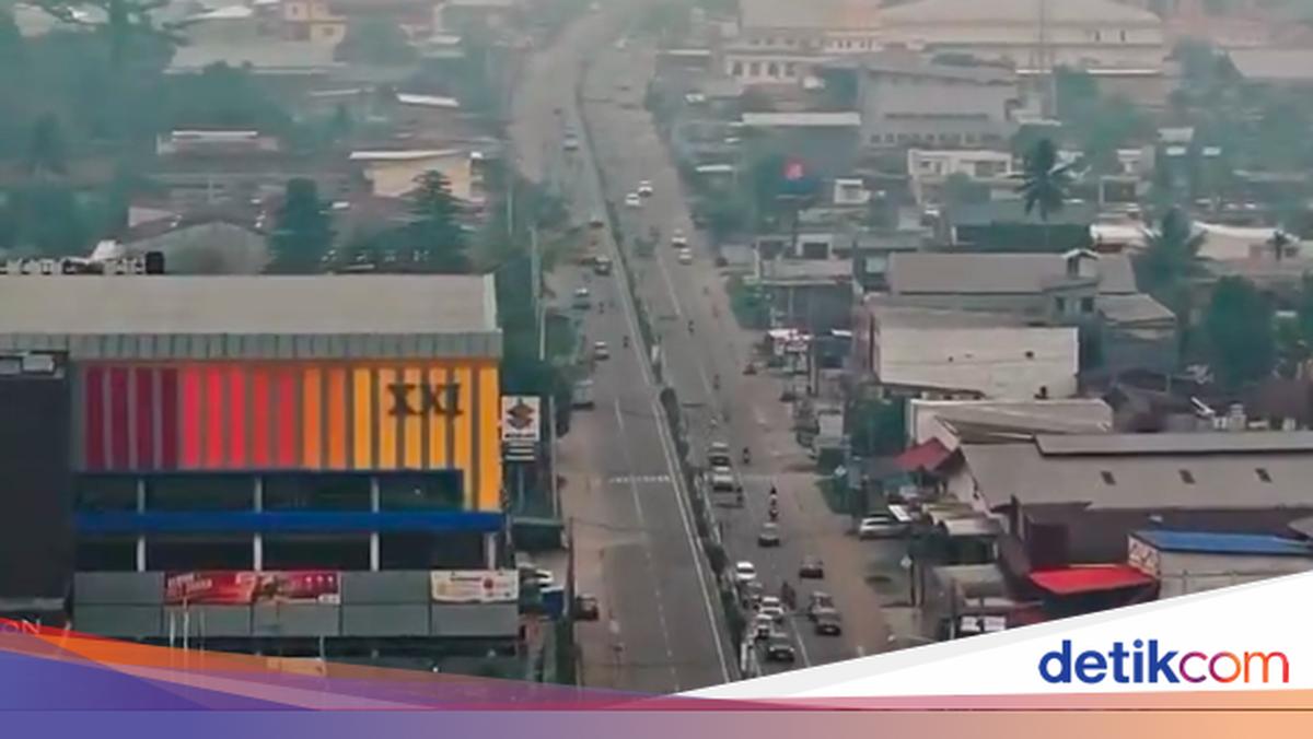Selain Kalimantan, Netizen Ingatkan Papua Juga Kebakaran Hutan