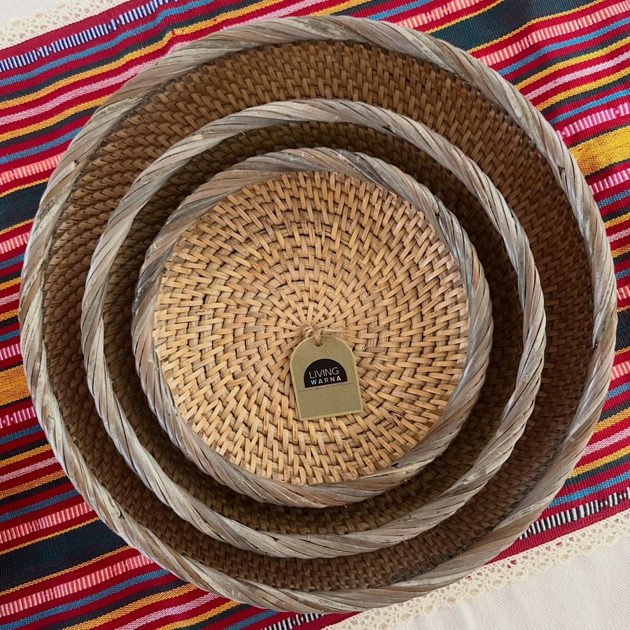 Anyaman rotan pewarna alam