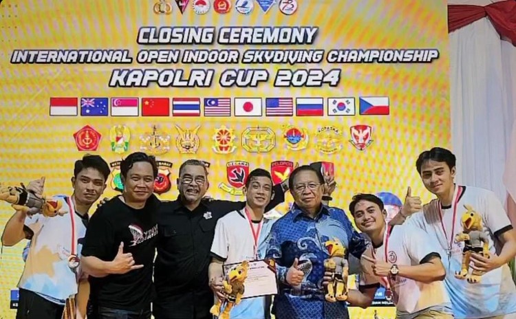 Tim  Trans Studio Juara di Lomba Internasional Indoor Skydiving Kapolri Cup 2024!