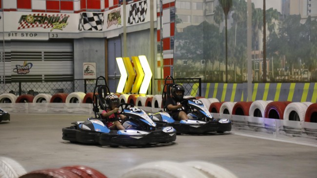 Fasilitas dan wahana di Trans Studio Theme Park Cibubur. Harga mulai