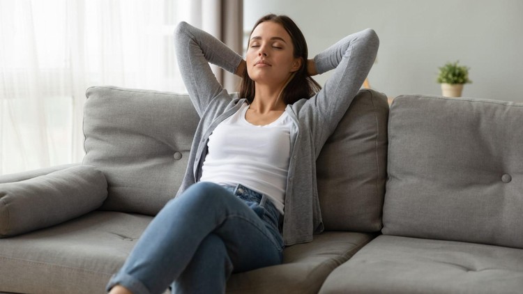 Social Battery Sering Bocor Ini 3 Trik Set Boundaries Biar Tetap Happy Tanpa FOMO