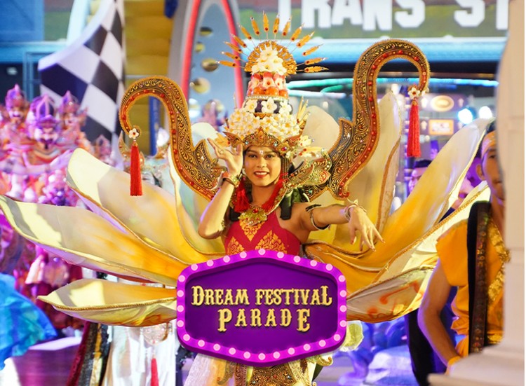 Dream Festival Parade
