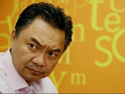 Dino Patti: WNI yang Dapat Kewarganegaraan Asing Secara Etika Harus Melapor