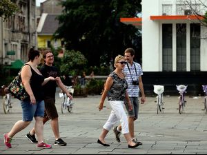 Tak Capai Target, Jumlah Kunjungan Wisman 2017 Hanya 14 Juta
