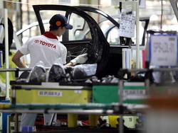 Wabah Corona Buat Bahan Baku Industri Otomotif Pincang?