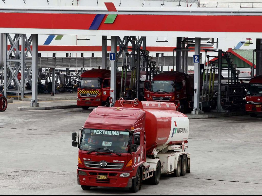 Cadangan BBM Tahan 20 Hari, Pertamina: Bukan untuk Dihabisin Cadangan BBM Tahan 20 Hari, Pertamina: Bukan untuk Dihabisin