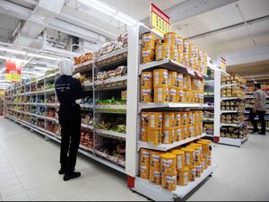 Penjualan Mie Instant Hingga Susu Bubuk Turun